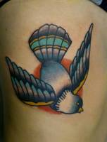 Tattoo de una paloma old school
